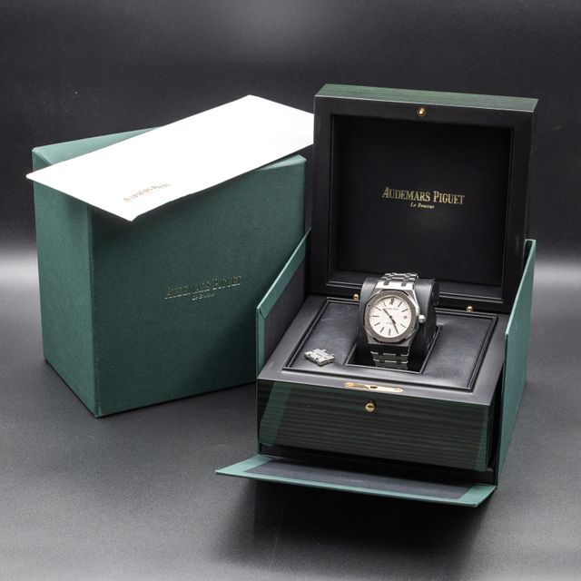 Audemars Piguet Royal Oak 15300ST.OO.1220ST.01 Image 5